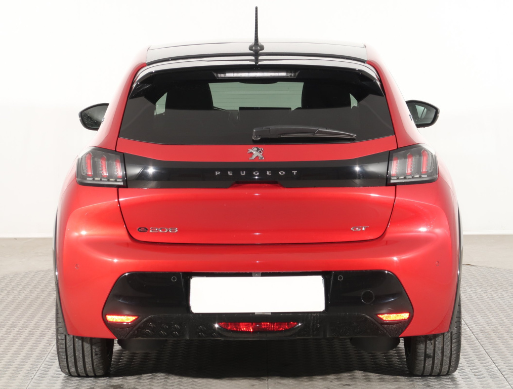 Peugeot e-208