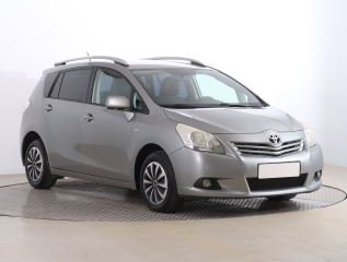 Toyota Verso, 2012