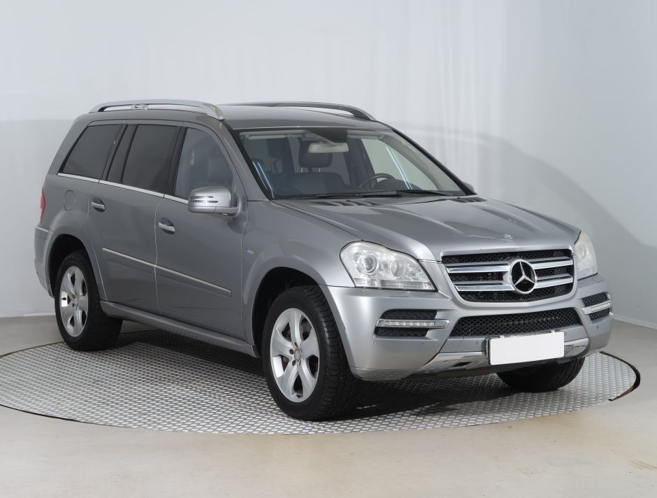 Mercedes-Benz GL - 2010
