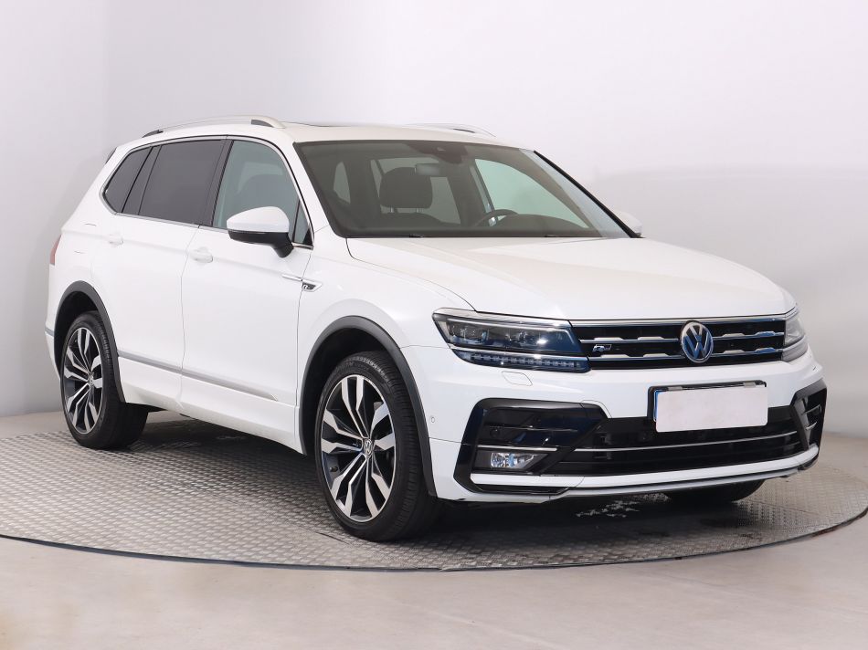 Volkswagen Tiguan - 2019