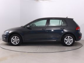 Volkswagen Golf - 2017
