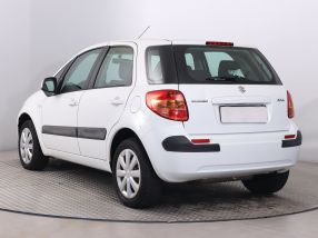 Suzuki SX4 - 2013