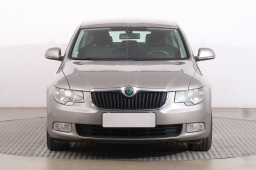 Škoda Superb 2013