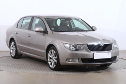 Škoda Superb 2013