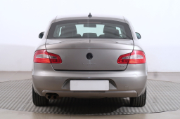Škoda Superb 2013