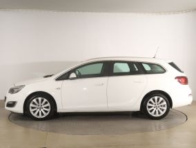 Opel Astra - 2013
