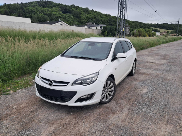 Opel Astra 2013