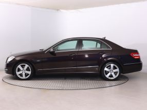 Mercedes-Benz E - 2011