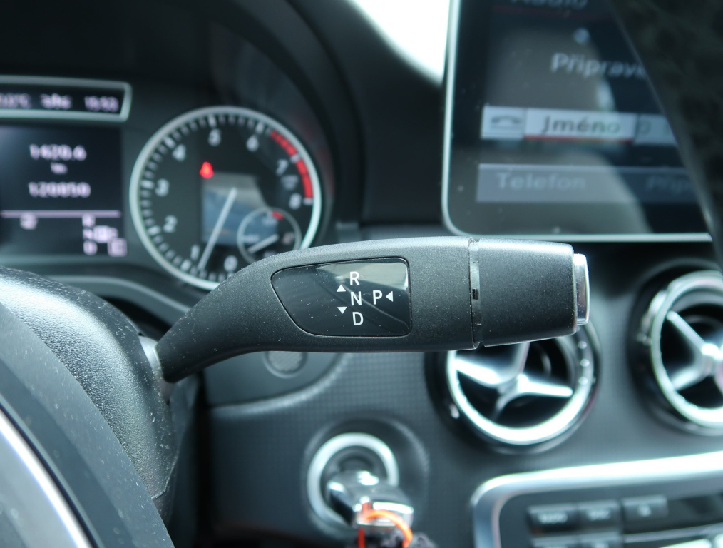 Mercedes-Benz A