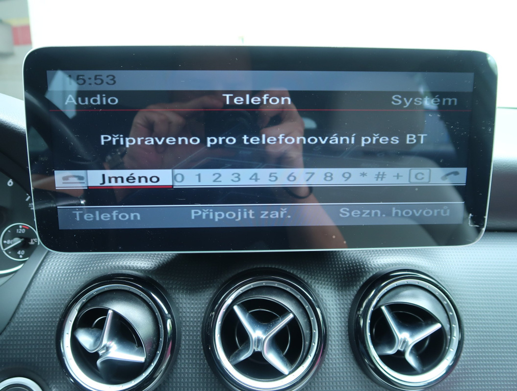 Mercedes-Benz A