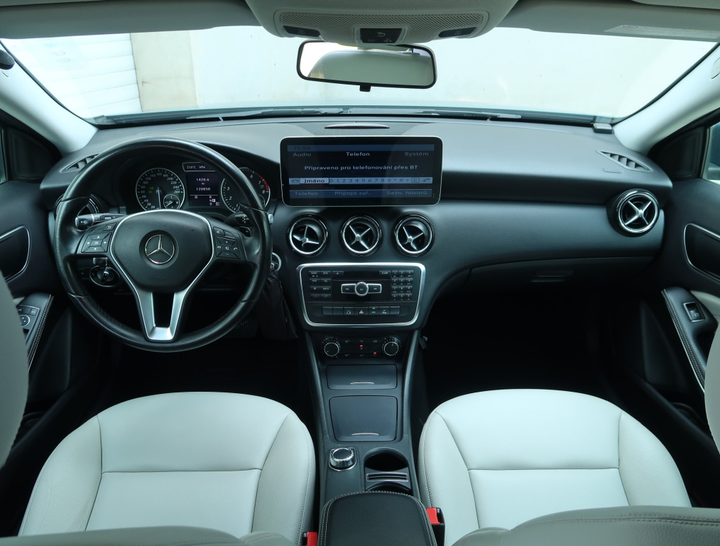 Mercedes-Benz A
