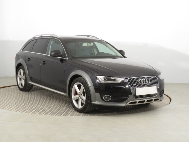 Audi A4 Allroad 2013