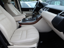 Land Rover Range Rover Sport 2011