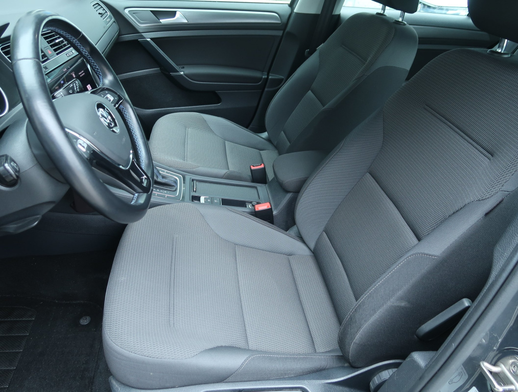 Volkswagen e-Golf