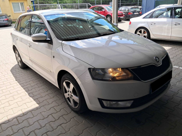 Škoda Rapid Spaceback 2015