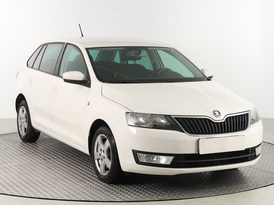 Skoda Rapid Spaceback - 2015