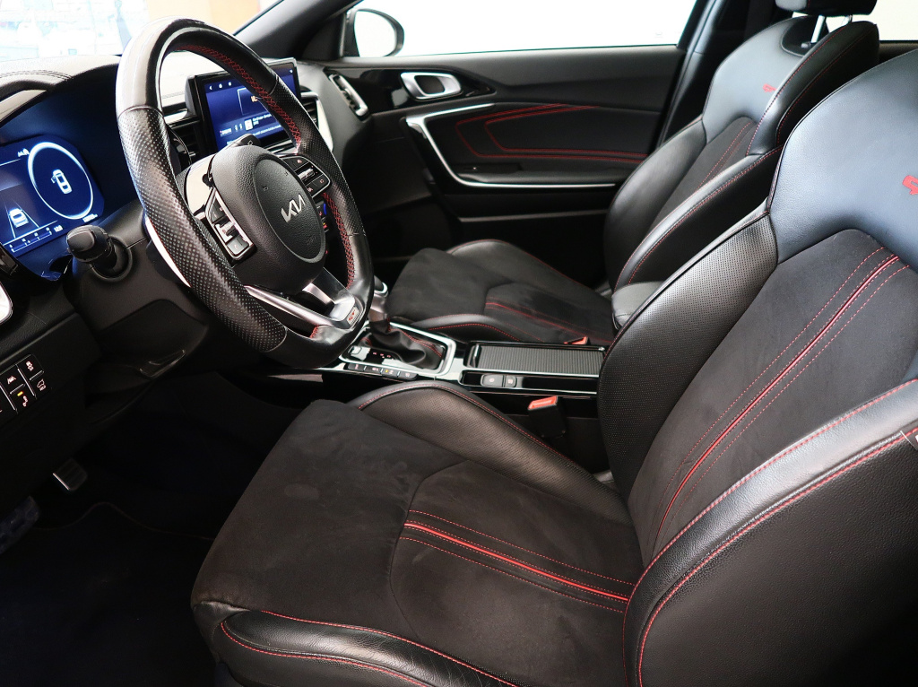 Kia ProCeed