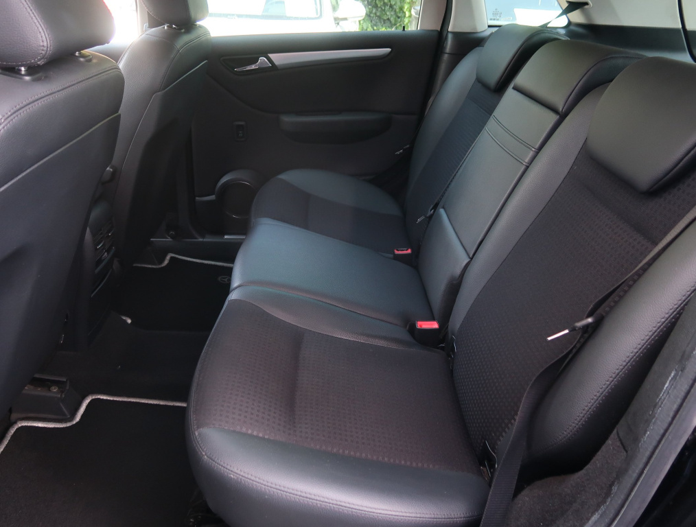 Mercedes-Benz B
