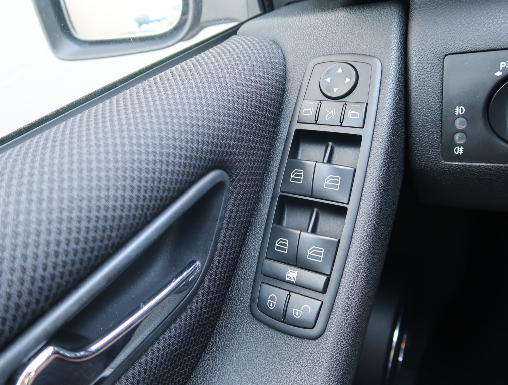 Mercedes-Benz B