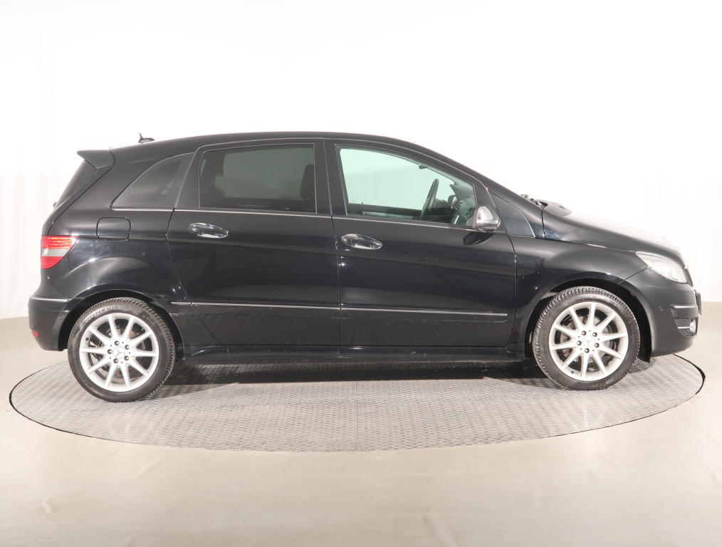 Mercedes-Benz B
