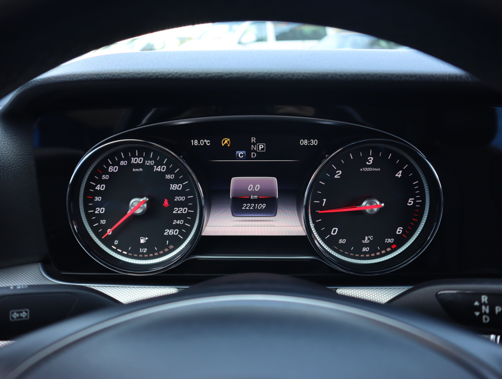 Mercedes-Benz E