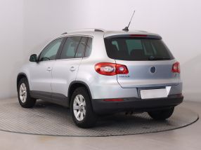 Volkswagen Tiguan - 2010