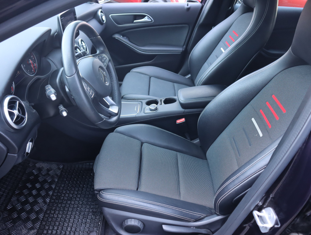 Mercedes-Benz A