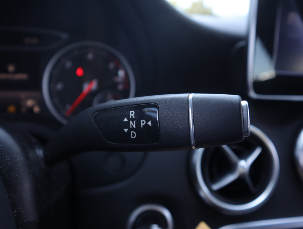 Mercedes-Benz A