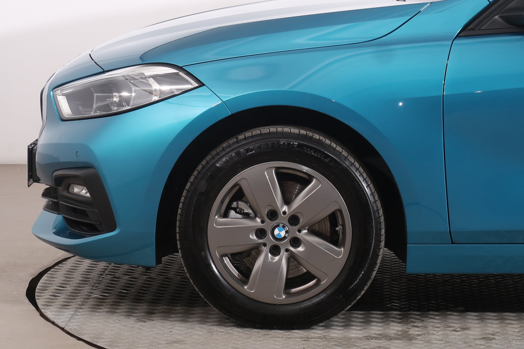 BMW 1