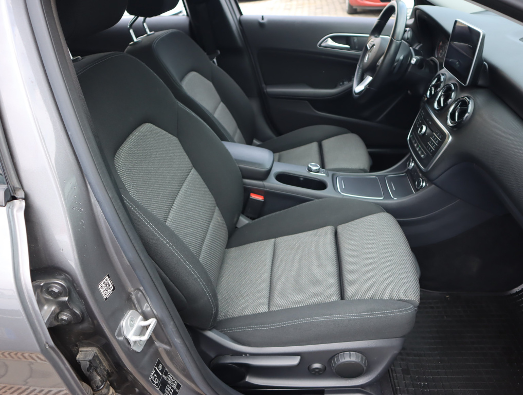 Mercedes-Benz A