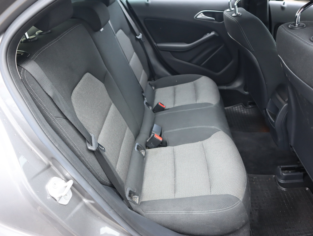 Mercedes-Benz A
