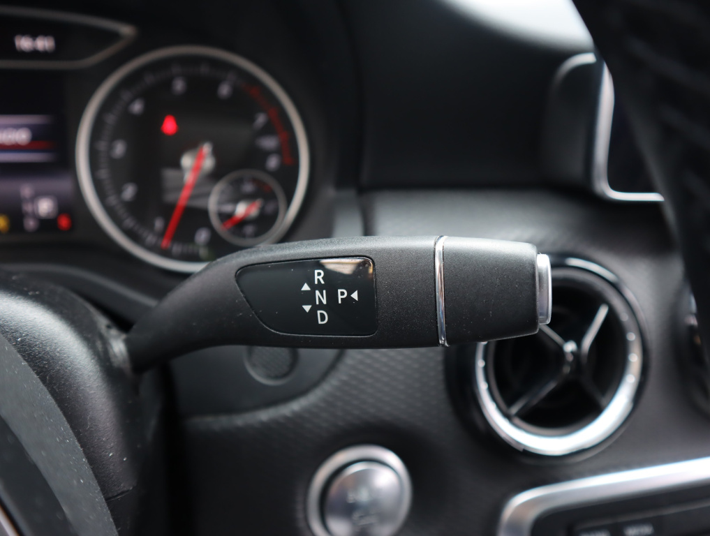 Mercedes-Benz A