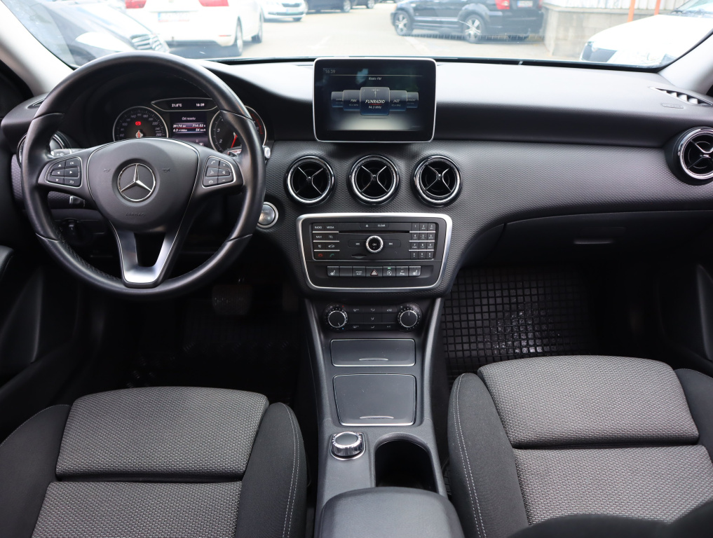 Mercedes-Benz A