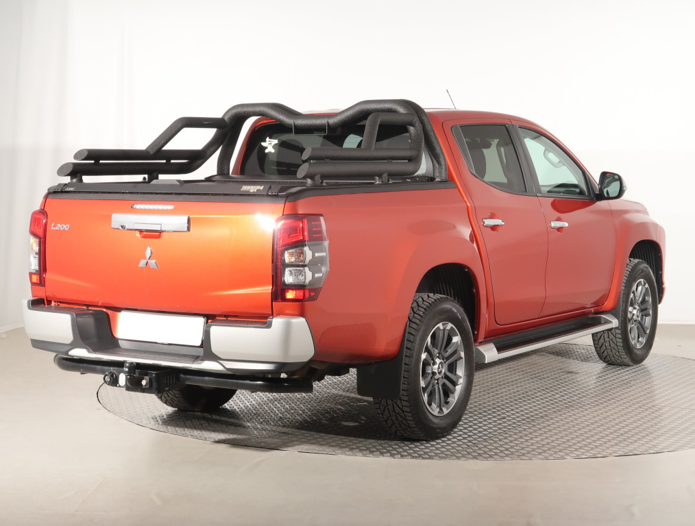 Mitsubishi L200