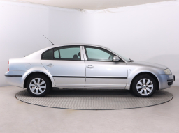 Škoda Superb 2008