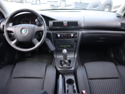 Škoda Superb 2008