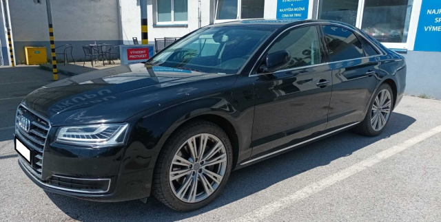 Audi A8 2016