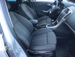 Opel Astra 2011