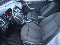 Opel Astra 2011