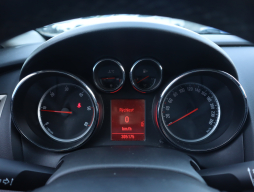 Opel Astra 2011