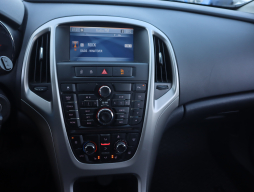 Opel Astra 2011