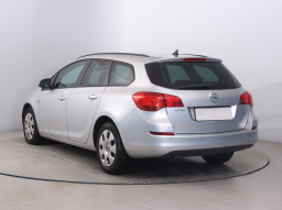 Opel Astra 2011