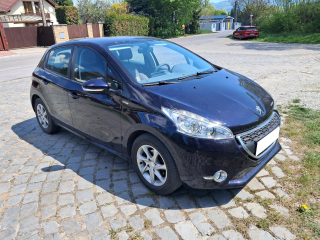 Peugeot 208 2014