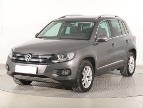 Volkswagen Tiguan - 2012