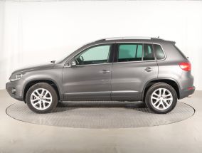 Volkswagen Tiguan - 2012