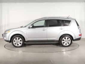 Mitsubishi Outlander - 2009
