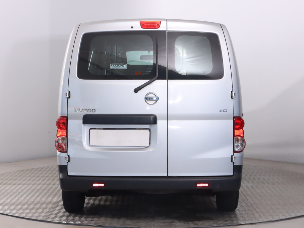 Nissan NV200