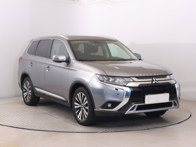Mitsubishi Outlander 2020