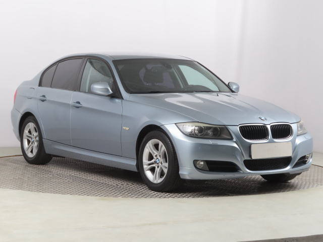 BMW 3 2011