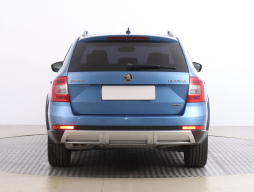 Škoda Octavia Scout 2016